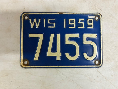 1959 WISCONSIN MOTORCYCLE LICENSE PLATE WI WIS HARLEY DAVIDSON HD CYCLE 7455
