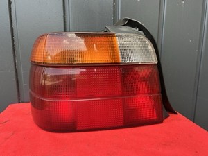 BMW E36 Compact Rückleuchte Rücklicht Bremsleuchte Links 29270102