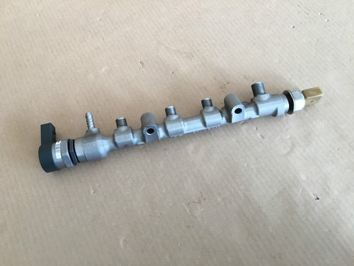 VW Seat Skoda 1,2 Kraftstoffverteiler 03P130089 Kraftstoff Verteiler 057130764AA - Picture 10 of 11