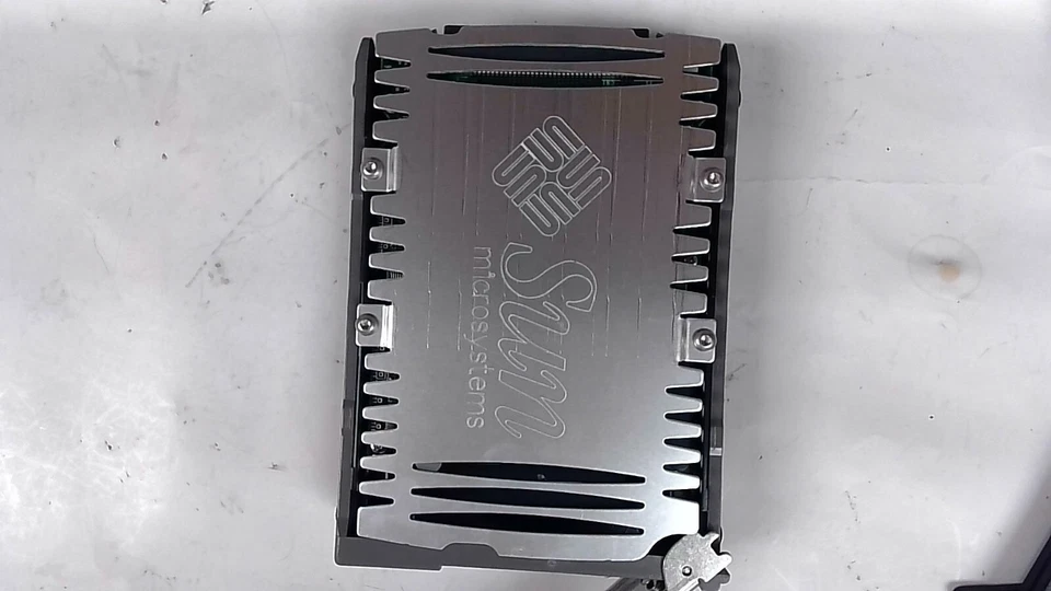 SUN 540-4689-01 36GB SCA SCSI MAP3367NC FUJITSU DRIVE, NEW PULL FROM SUN V120 - Image 4 of 4