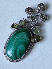 MALACHITE STERLING SILVER PENDANT, 24 GRAMS