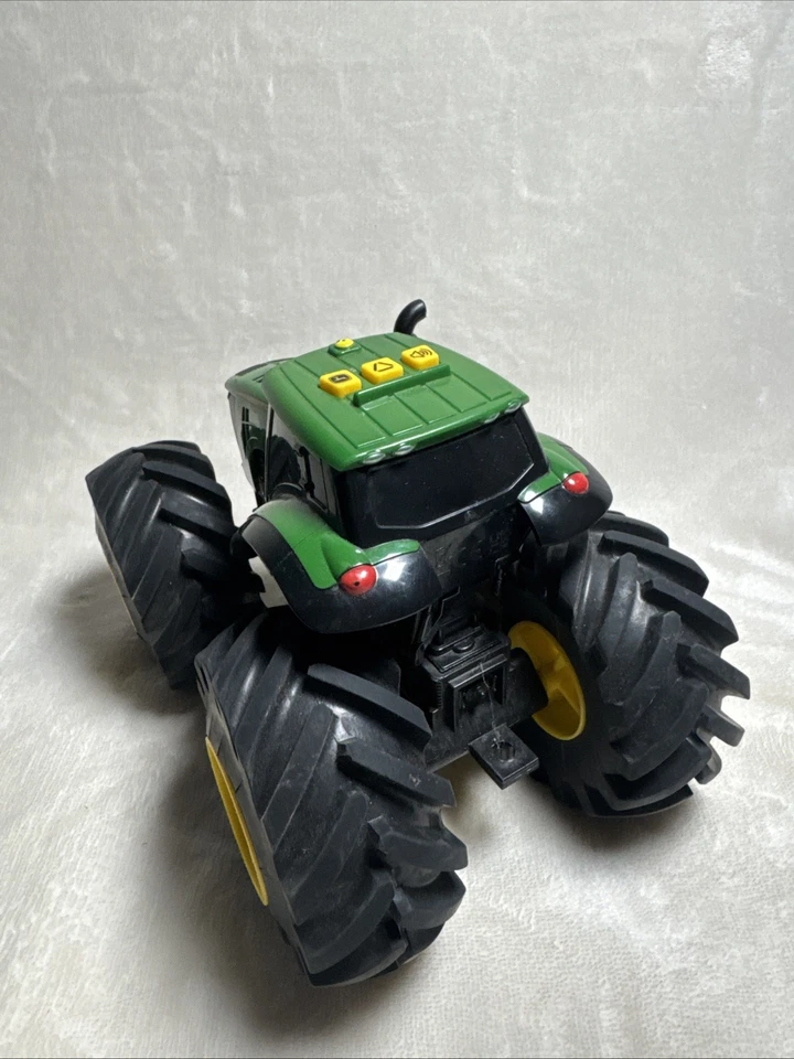John Deere Monster Treads Tractor Lights & Sounds 2019 TOMY Test Working - Image 3 of 4