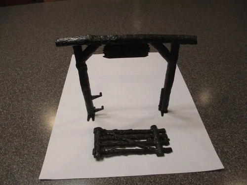 VINTAGE MARX BAR M RANCH PLAYSET FRONT ENTRANCE & GATE