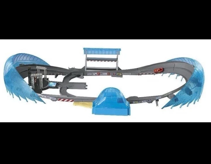 Disney Cars 3 Ultimate Speedway & Florida 500 Spiral Track Playsets With 8 Cars - Image 3 of 4