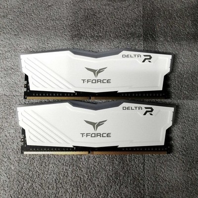 TEAMGROUP T-Force Delta RGB DDR4 32GB 3600MHz CL18 Desktop Arbeitsspeicher sc...