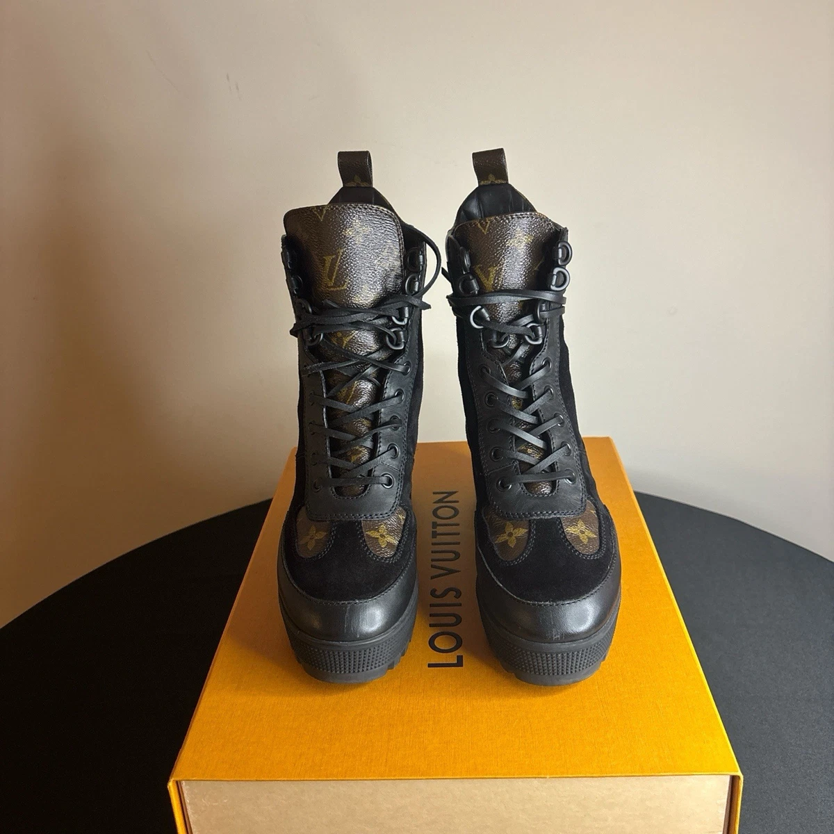 Las mejores ofertas en Botas negras para mujer Louis Vuitton | eBay