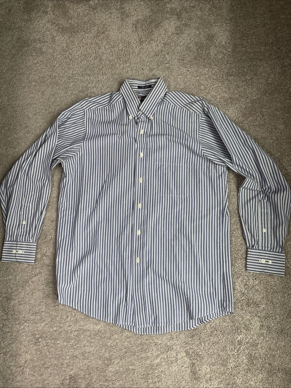 chaps mens button shirt Size Medium | 15-15 1/2 | 32-33