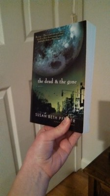The Dead and the Gone (Life as We Knew It) by Pfeffer, Susan Beth 0547258550