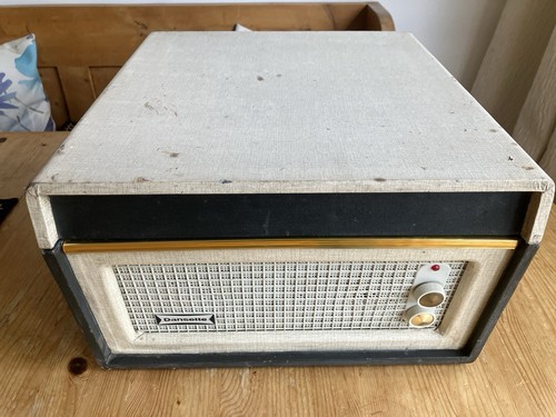 Dansette Bermuda Record Player 1960s (1962/3) BSR UA14 turntable, Valve Amp - Picture 2 of 15