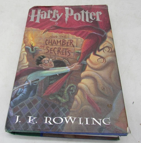 Harry Potter and the Chamber of Secrets HARD COVER. MINOR WEAR