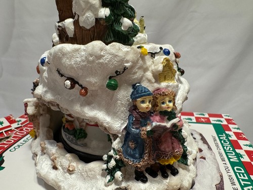 Holiday Collection Wind Up Animate Music Figurine We Wish You A Merry Christmas - Picture 11 of 14