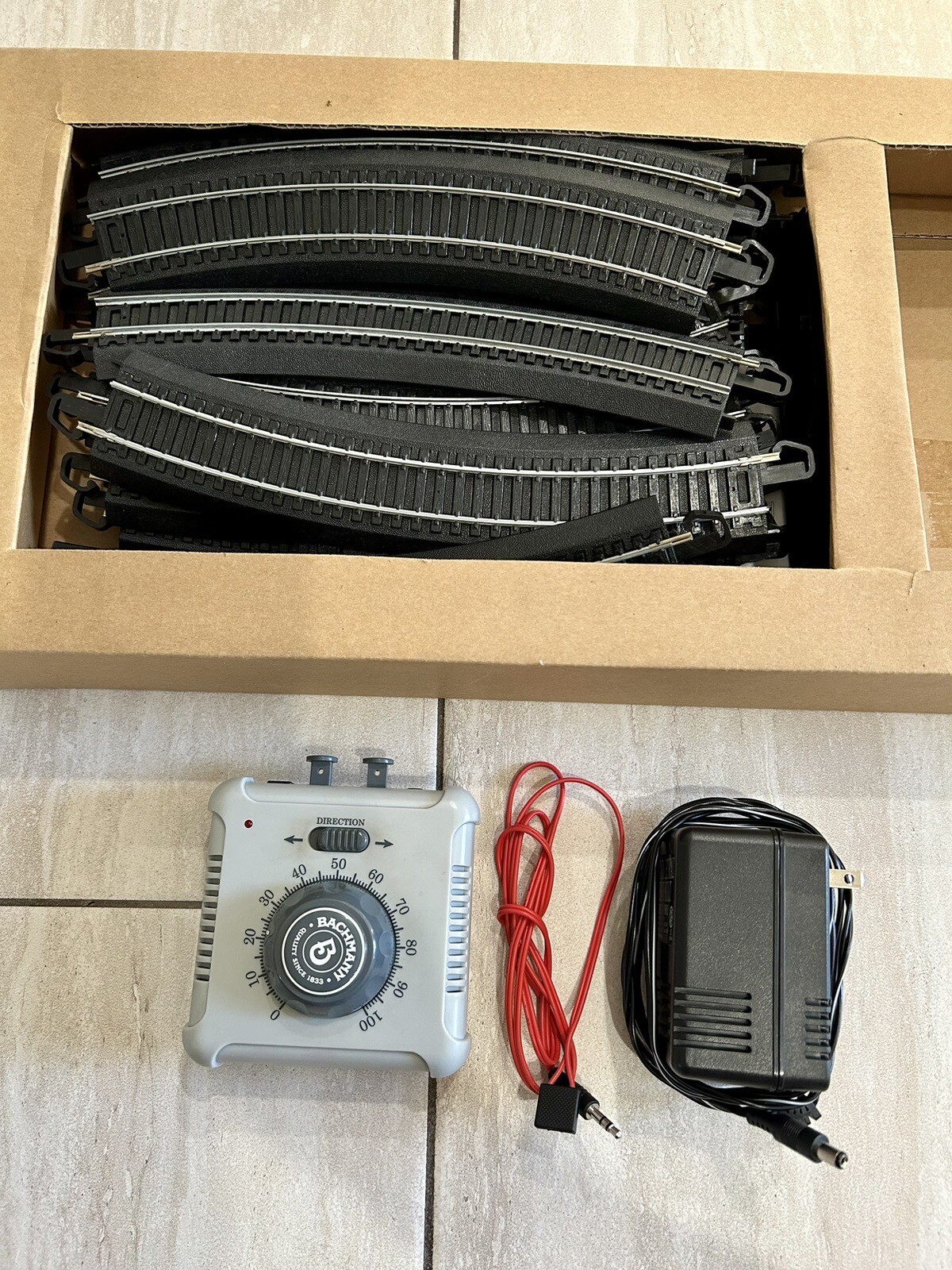 Bachmann HO Scale Chattanooga Electric Train Set 626. with Extra Track