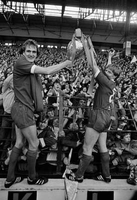 Football Phil Thompson And Sammy Lee Of Liverpool 1980 OLD PHOTO