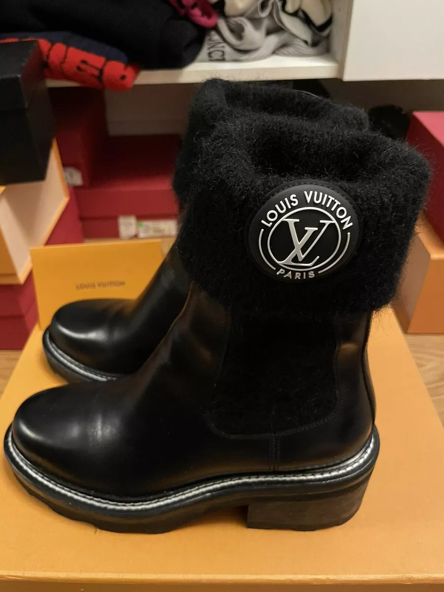 LOUIS VUITTON LV BEAUBOURG ANKLE BOOTS  Louis vuitton boots, Womens boots  ankle, Designer ankle boots