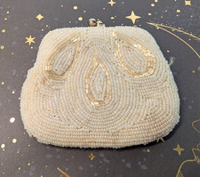 Vintage Beaded 3.5" Purse Coin Pouch Small Kiss Lock Bag White