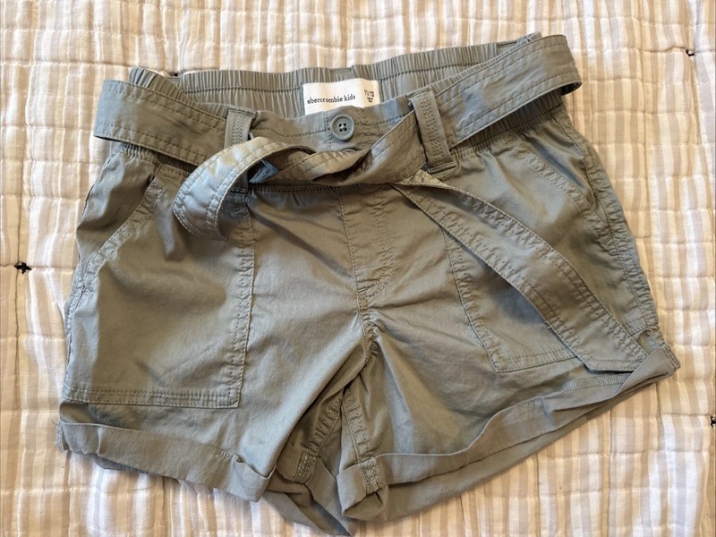 Girl Abercrombie Kids Paper Bag Shorts Olive Green Size 11/12 Adjustable Waist