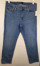 Gap Women's sz 16 / 33R Mid Rise Classic Straight Blue Jeans NWT 59.99
