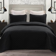 Exclusivo Mezcla Ultrasonic Reversible King Size Quilt Bedding Set with Pillow S
