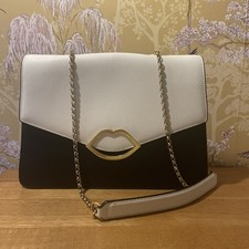 LULU GUINNESS CUT OUT LIP LARGE ANNABEL LEATHER BAG in BLK/Chalk/Red *NEW* (B2)