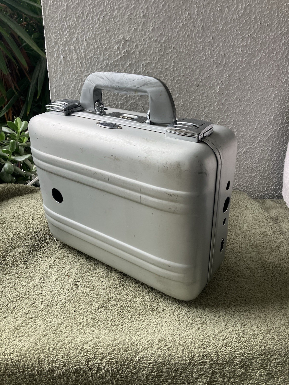 Small Zero Halliburton Case