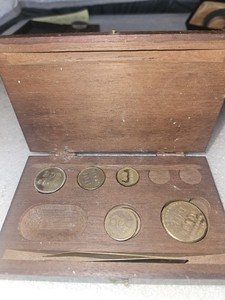 Vintage PHARMACEUTICAL SCALES APOTHECARY WOODEN FIT BOX GRAMS MISSING TWO PIECES