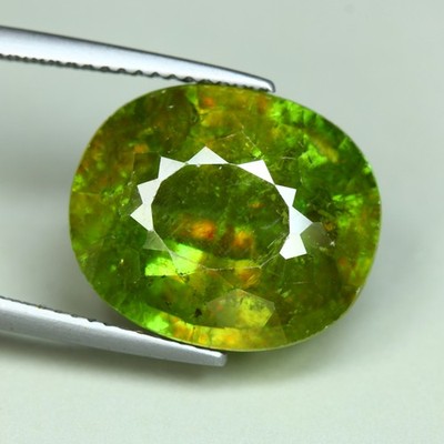 12.47 Cts_Great Lustre_100 % Natural Multi-Color Sparkle Green Sphene