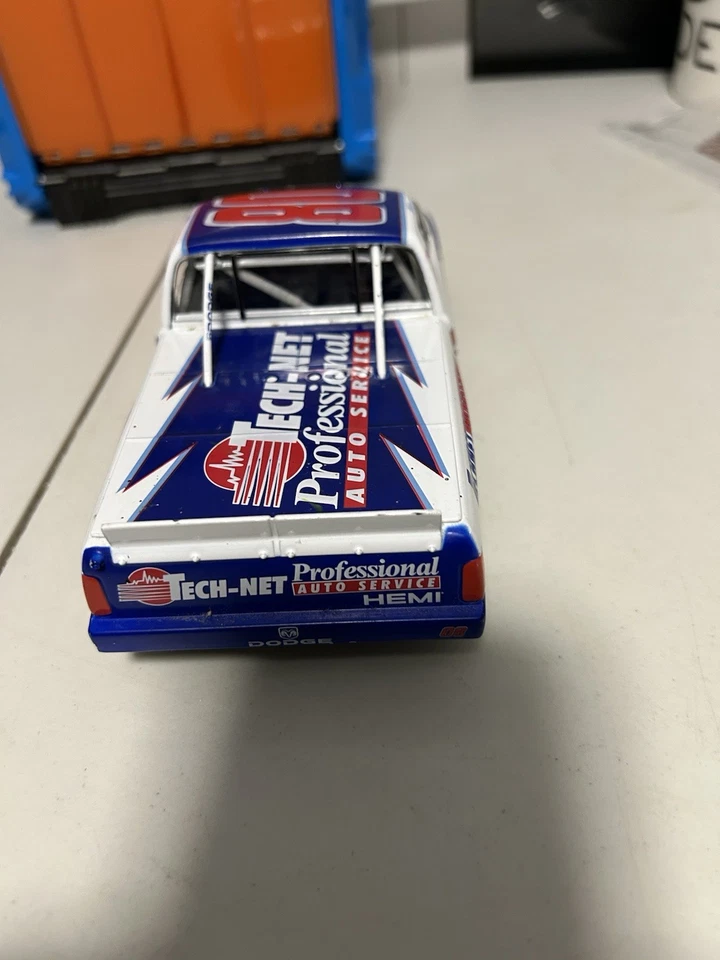 NASCAR Super Truck 2006 Bobby Hamilton Jr. #08 Tech Net Dodge Diecast 1 24 Foto 2 de 4