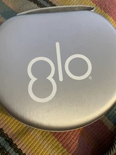 GLO Science Brilliant Teeth Whitening Device Kit w/ Case & Charger No Gel