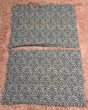 Pottery Barn Teen 2-Standard Pillowcases Blue & White Medallion