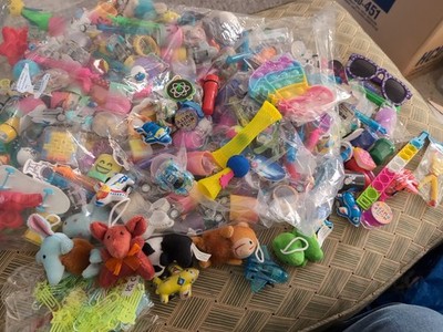 5 lbs Misc Small Toys- gumball, party favors