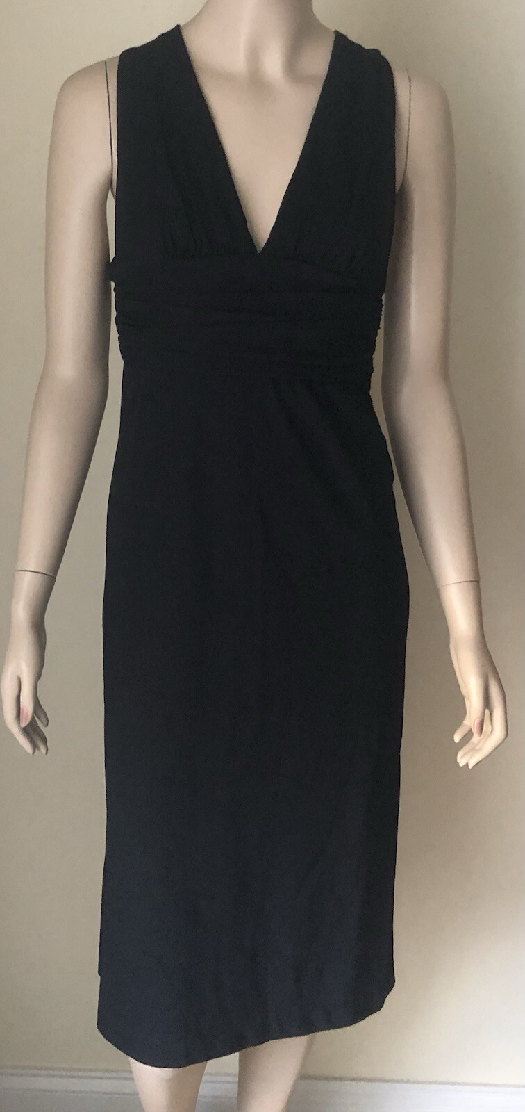 Nicole Miller Black Sleeveless Cocktail Dress Size 4 with Criss Cross Back-image