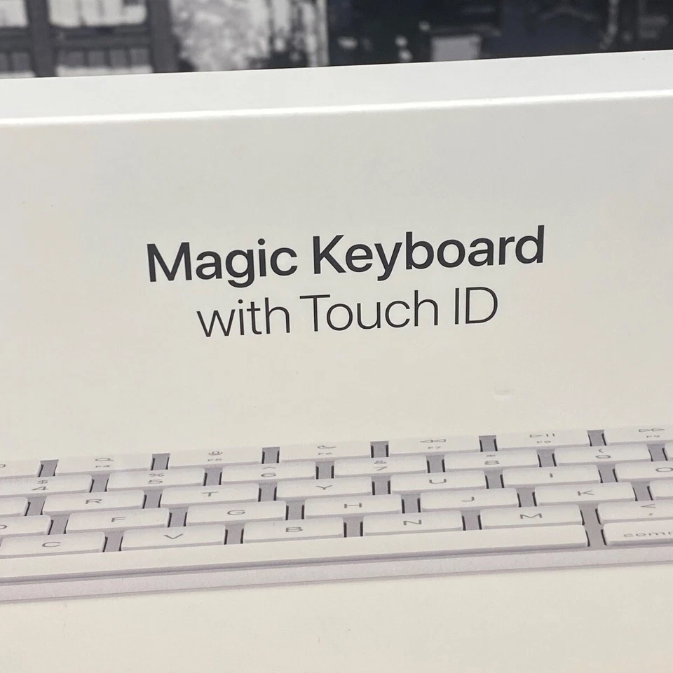 Apple Magic Keyboard Touch ID USB–C Silicon White UK British 100% Original - Image 4 of 4