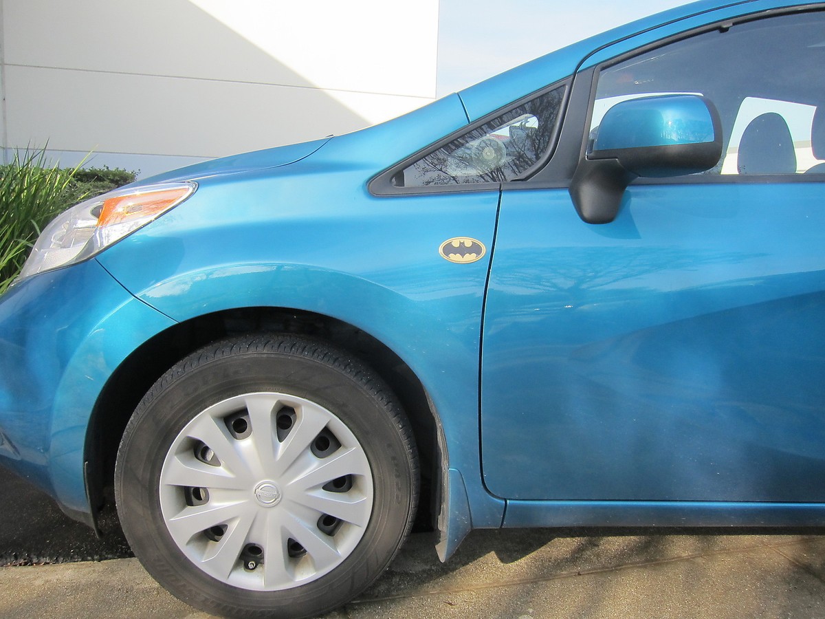 Adesivi Auto Elettrica - Kit 2 Pezzi Argentati, Per Ricarica, Cod.1780, Vinile Tedesco