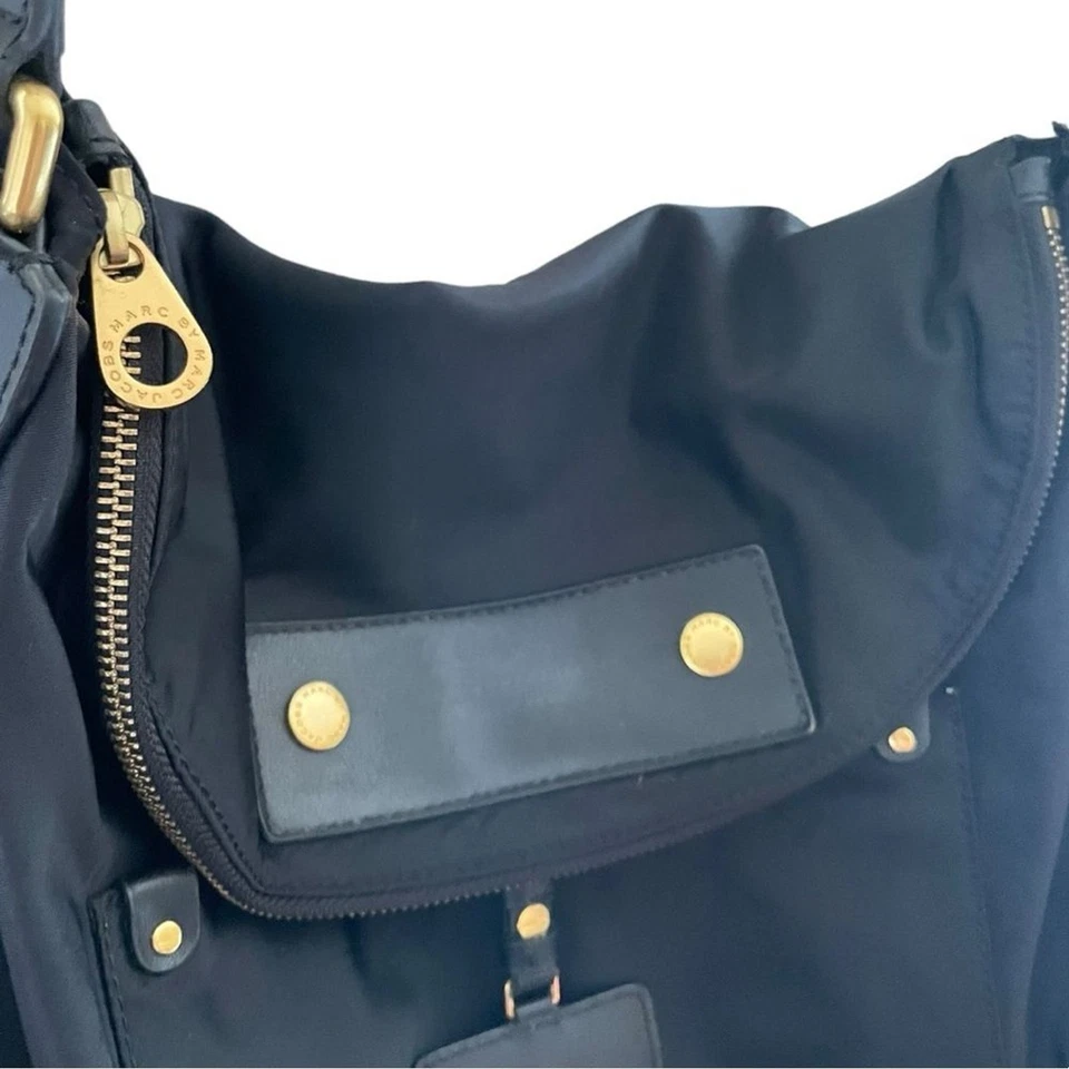 Bandolera mensajera Marc By Marc Jacob en negro Foto 3 de 4