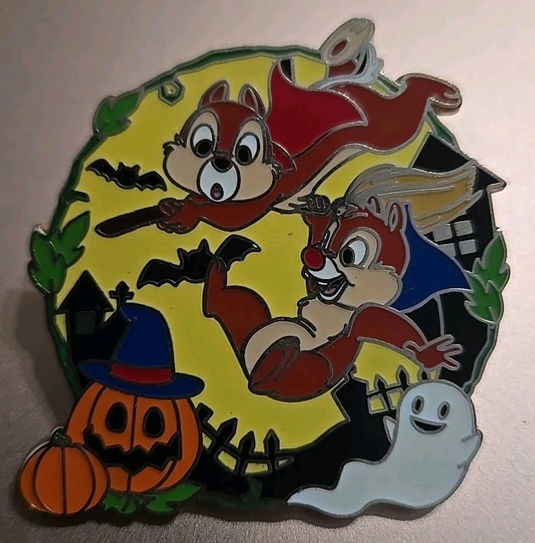 2011 Le 150 DSF Chip and Dale Broomstick Halloween Pin Ghost Pumpkin Bats 