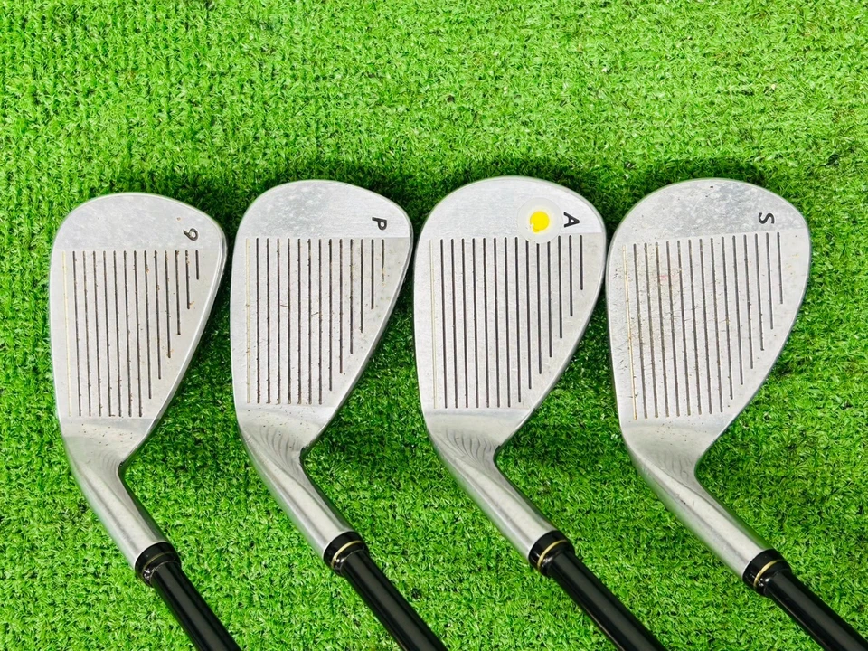 Juego de hierro forjado PRGR 901 velocidades 4-9+PW+AW+SW RH datos 090 M-43 grafito EL3435 Foto 4 de 4