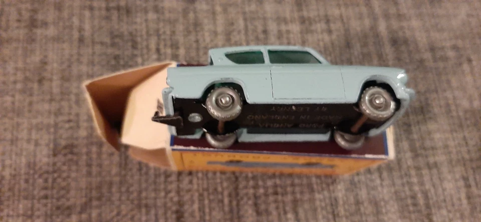 MATCHBOX LESNEY N. 7 FORD ANGLIA WITH ORIGINAL BOX NEAR MINT - Immagine 3 di 4
