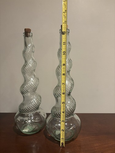 Cardassian Kanar Glass Bottle Replica from Deep Space 9 with Cork Clear Glass x2 - Picture 6 of 9