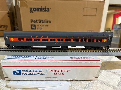 HO Scale LONG ISLAND RAILROAD PASSENGER COACH F&C P-72 DASHING DAN CUSTOM PNT - Picture 2 of 5