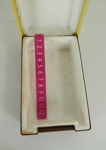 Vintage 1978 Rubbermaid Sidekick Cooler Brown/Yellow/Snowflakes - Picture 10 of 10