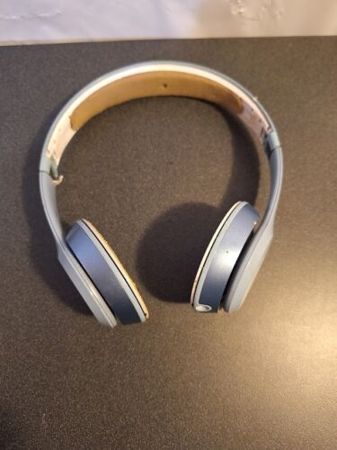 Beats Solo kabellose Over-Ear-Kopfhörer - blau mit Hülle für Teile oder Reparatur - Bild 1 von 6