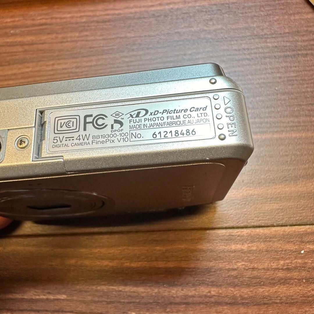 FUJI FILM FinePix FINEPIX V10 デジカメ 0492 FUJI FILM FinePix V FINEPIX V10 Digital Camera From Japan