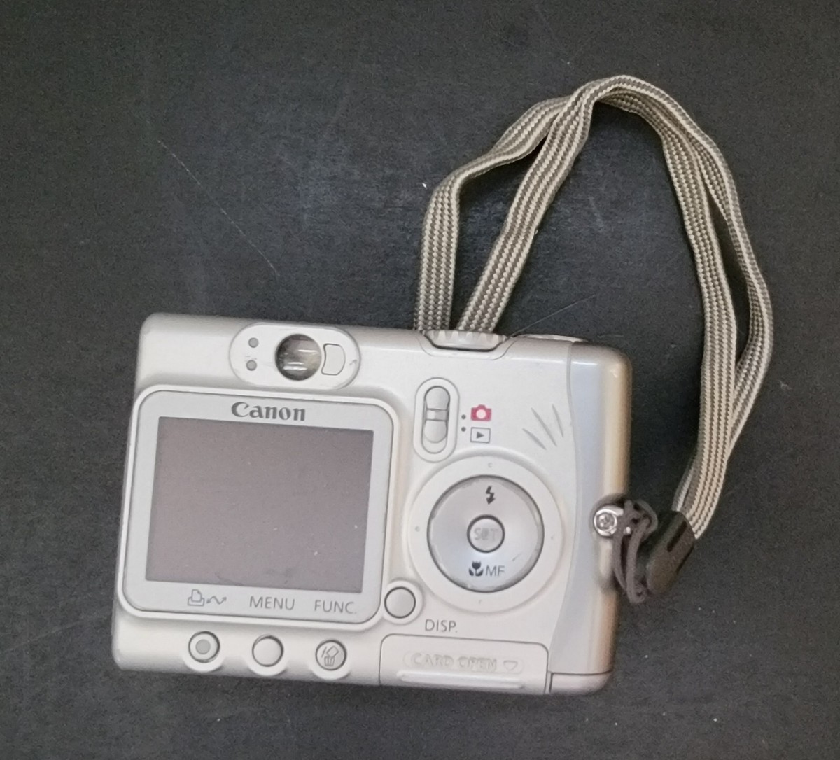 Canon PowerShot A520 Digital Camera Silver with Strap UNTESTED FOR