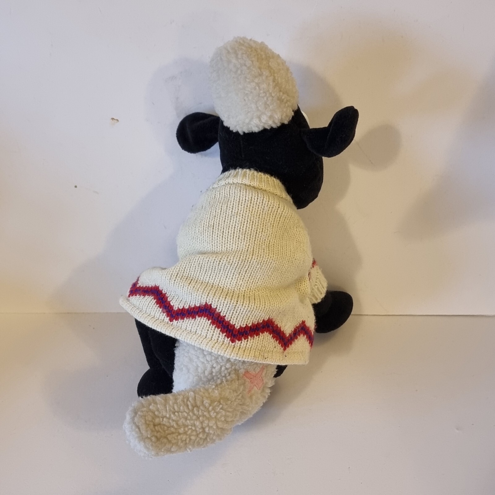 shaun le mouton jouet