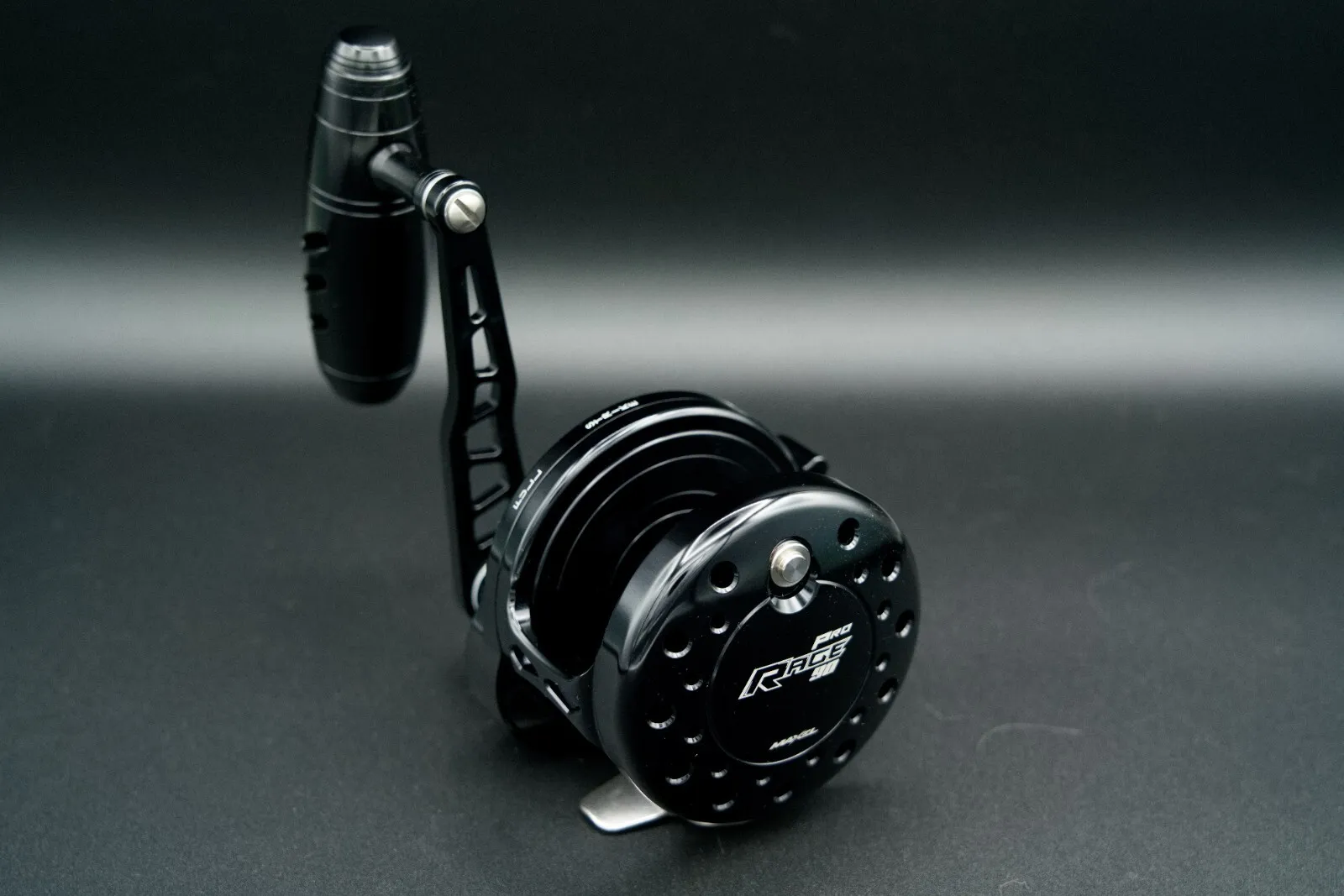 Maxel Jigging Reel Rage Pro 90 Lever Drag Conventional Reel Shiny Black ...