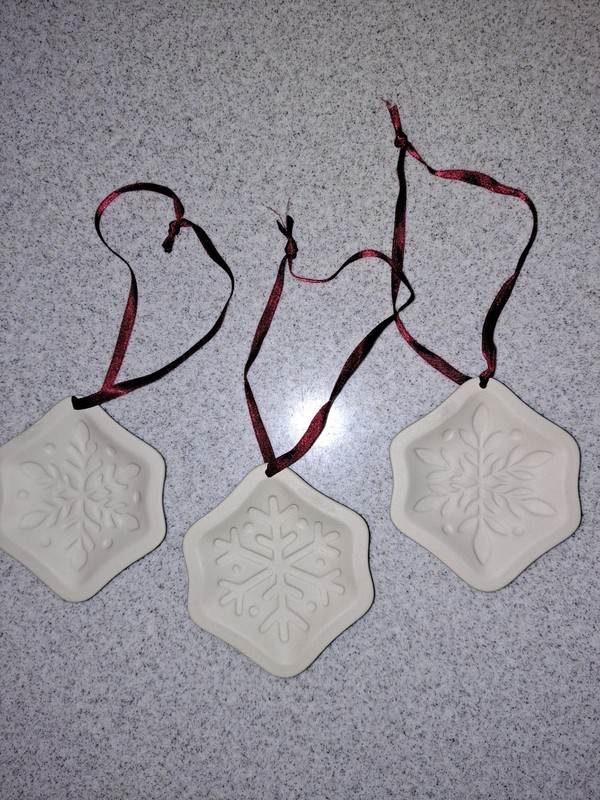 Longaberger Pottery Bisque Snowflake Cookie Mold Ornament Lot of 3  NWT No box