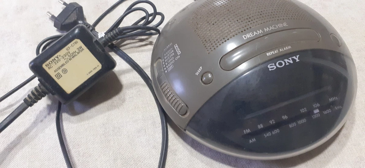 Radio despertador Sony Mod. ICF-C790