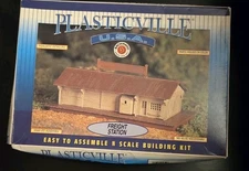 VTG NEW SEALED Bachmann Plasticville Freight Station Building Kit N Scale #45852