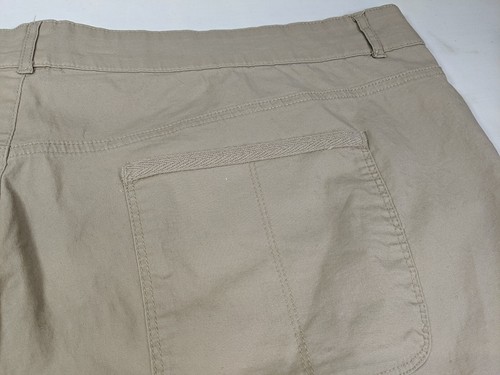 GLORIA VANDERBILT Wmn Plus Beige Slimming Cuffed Stretch Chino Shorts sz 24W NWT - Picture 15 of 17