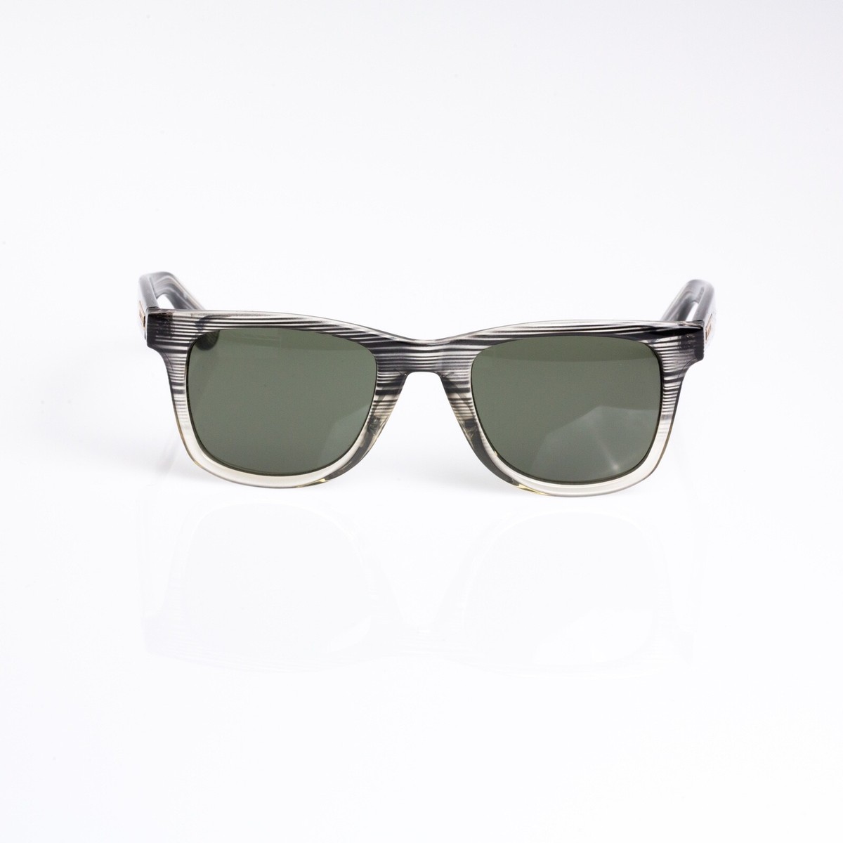 BCBG Maxazria Women B834 Sunglasses Black | eBay display picture 2